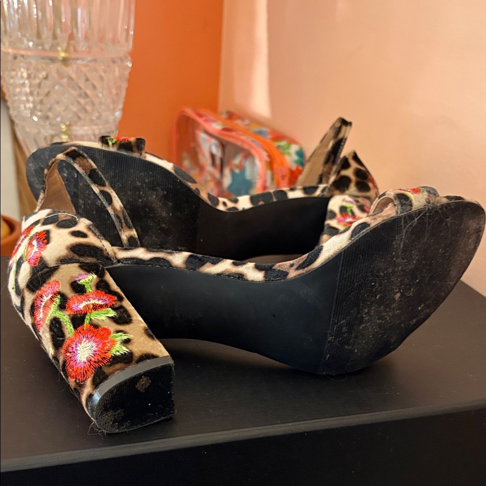 Madden Girl Leopard Printed Heels - Picture 5 of 6
